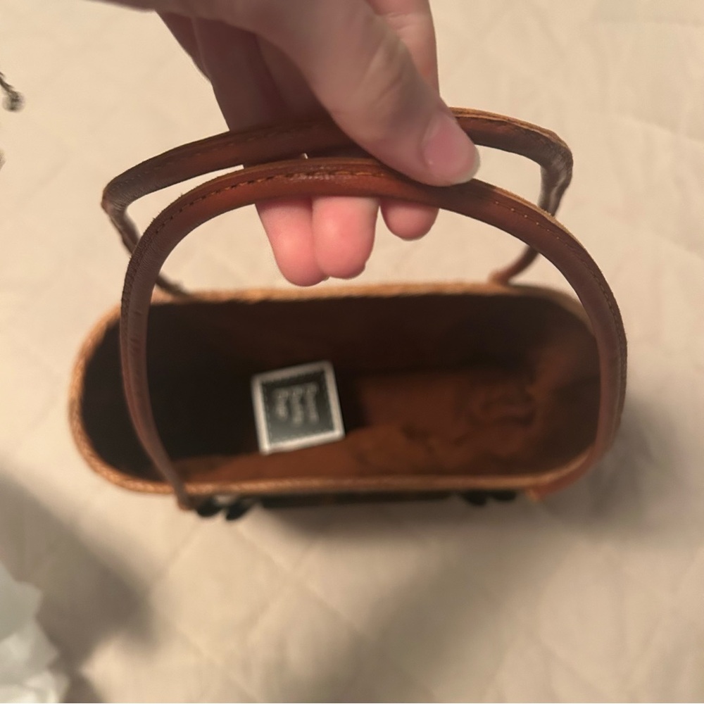 Tan and Black Woven Bosom Buddy Bag - Picture 4 of 10
